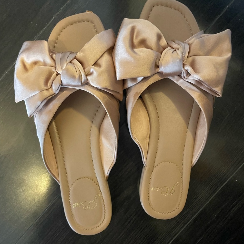 Satin slides with bow detail
